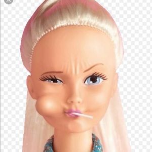 Meet your Posher, Ivis